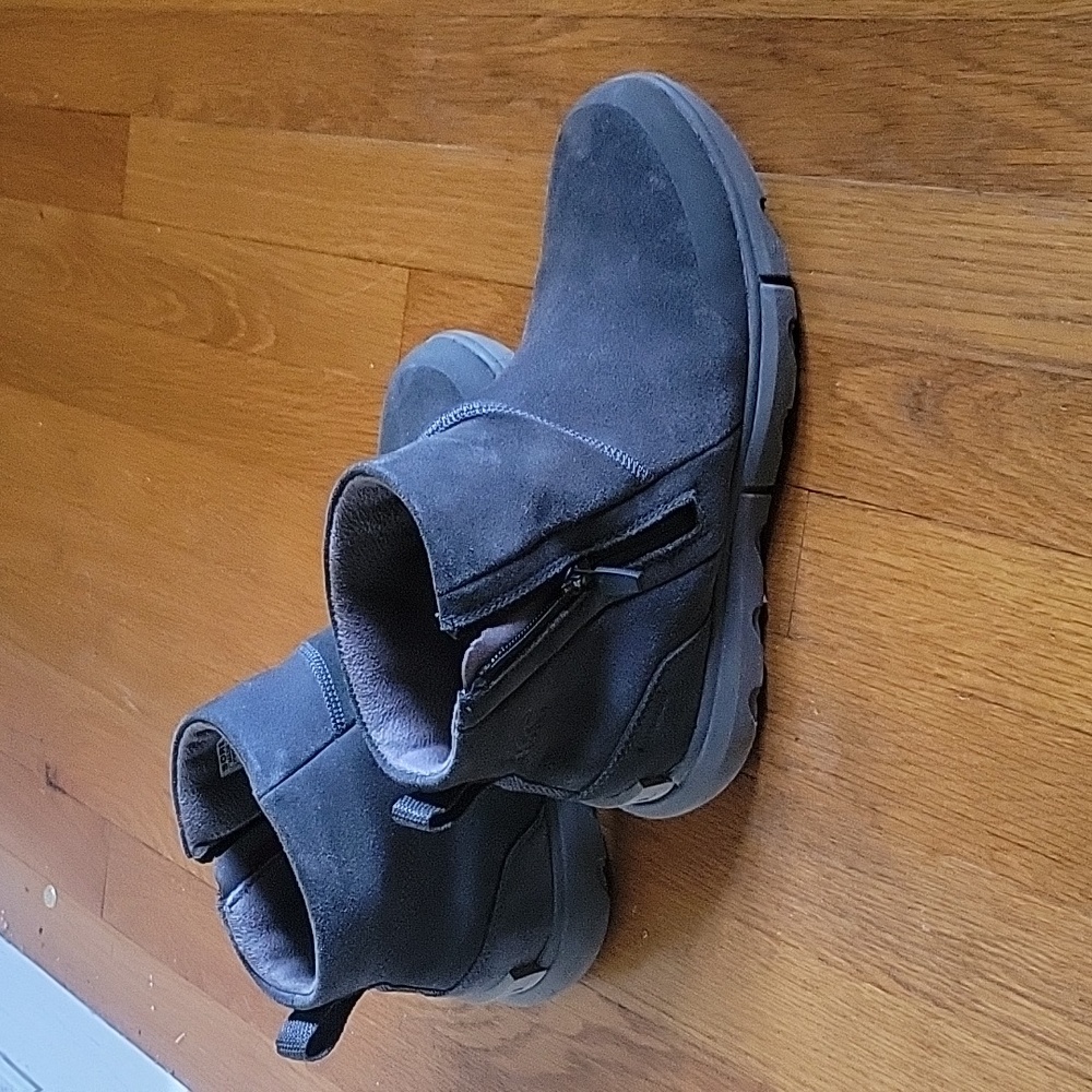 Sorel womens waterproof boots
